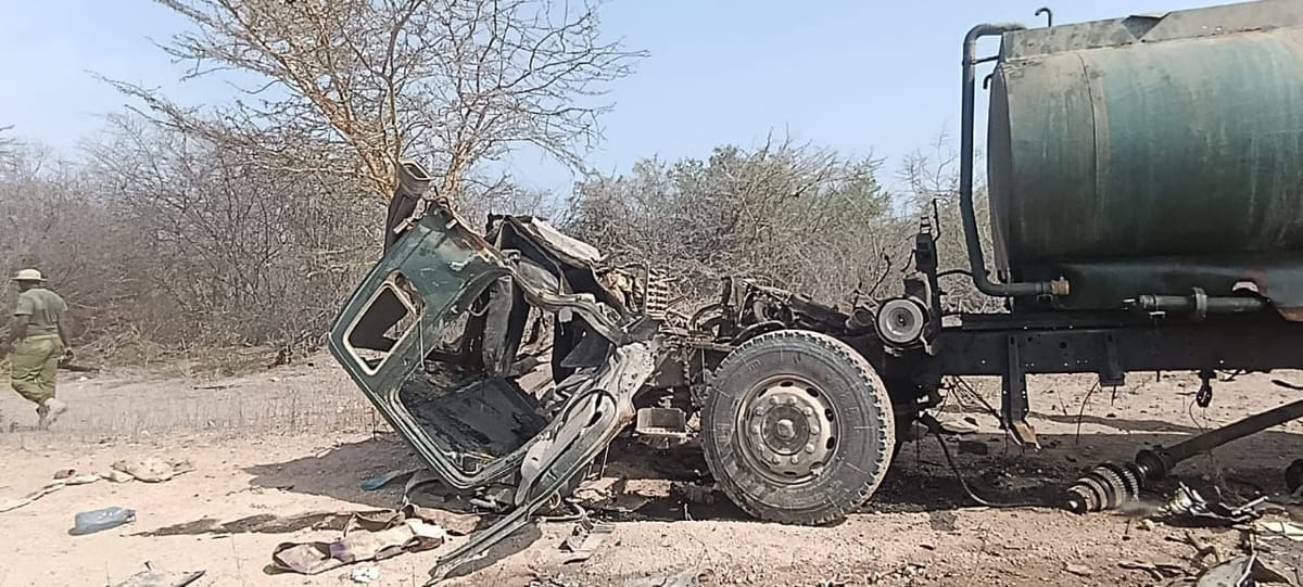 Three Kenyan police officers injured in IED blast on water bowser